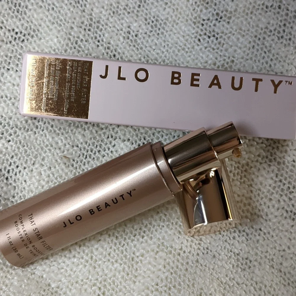 JLo Beauty that star filter complexion booster in Pink Champagne, 30ml/1.0fl oz - Picture 8 of 8